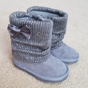 Grey Girl boots with Bows